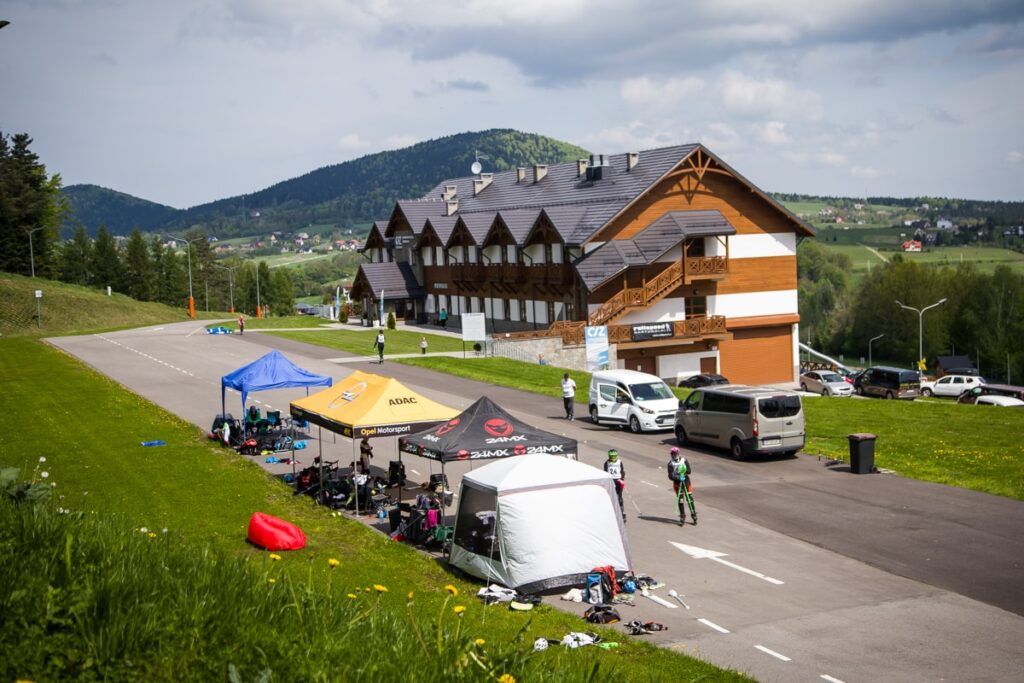 inline alpine