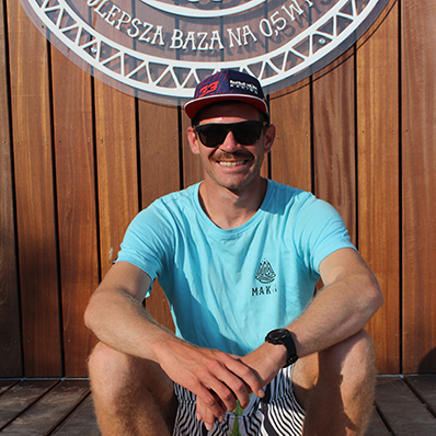 KRZYŚ MAŁKOWSKI – instruktor windsurfingu